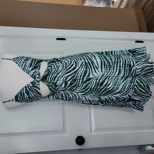 NWT Cupshe Green, White and Black Spaghetti Strap Sundress